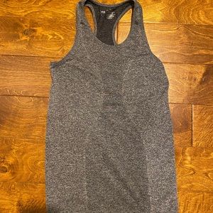 Zyia Small Copper Charger Tank Grey
